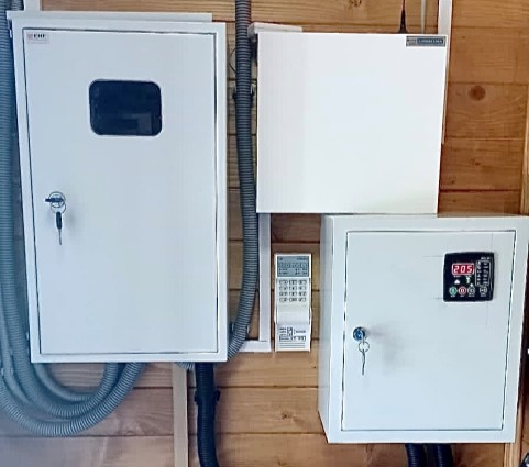 Подключение автозапуска. Интеграция связки генератора, стабилизаторов