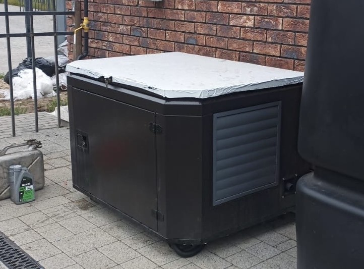 Инверторный генератор в контейнере 