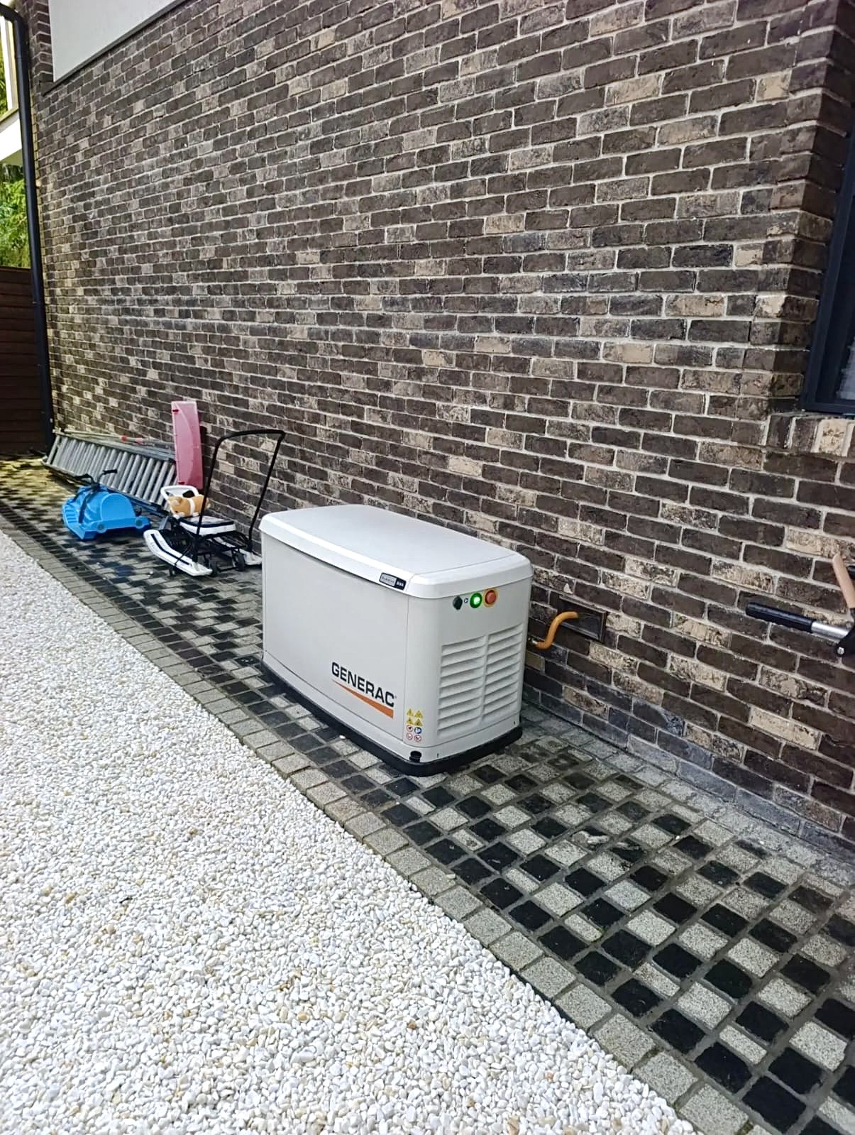 Газовый генератор Generac для частного дома