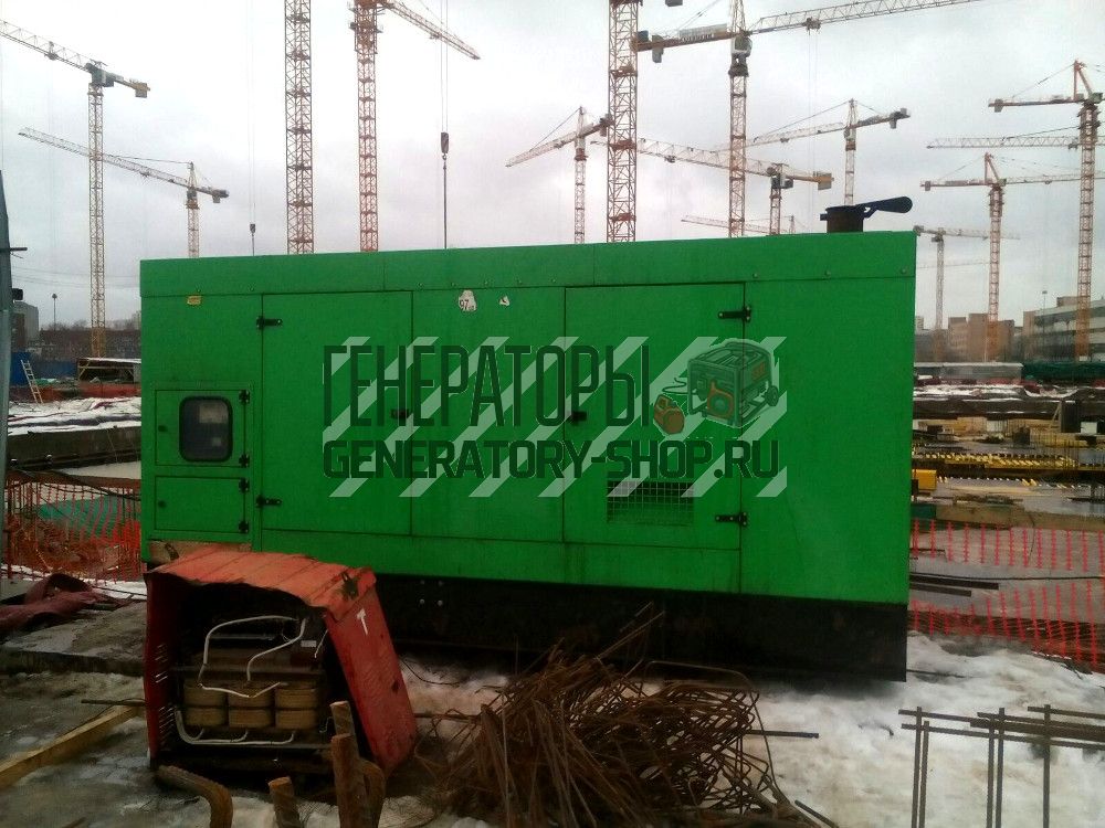 Аренда дизель-генератора Volvo 360 кВт в кожухе для постоянной работы на строительной площадке в Москве. 