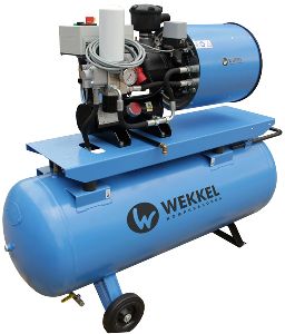 Компрессор WEKKEL AD 5,5-9-270